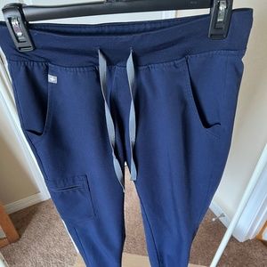 FIGS XS/P Zamora Jogger Scrub Pants in Navy